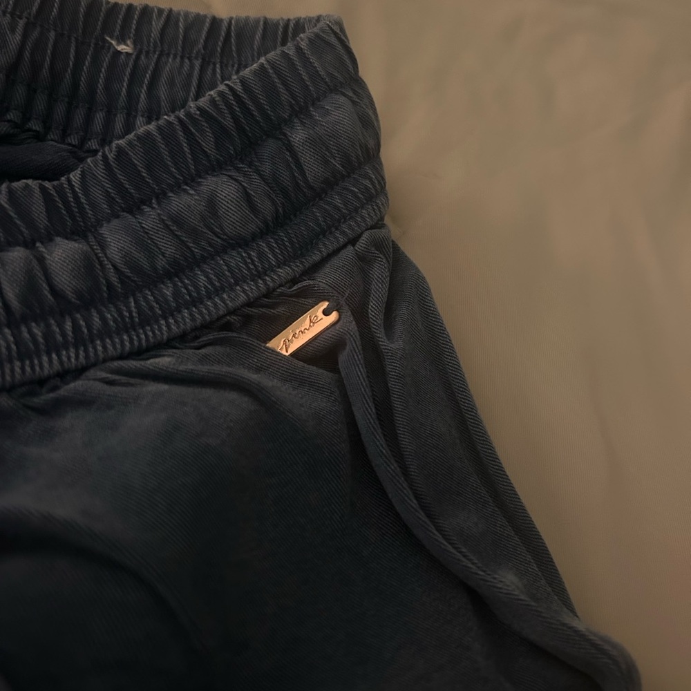 VS PINK Denim Style Flowy Pants - Picture 4 of 10
